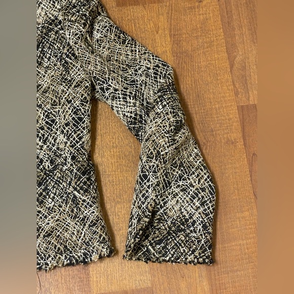 Jones New York Black and Cream Blazer with Textured Fabric - Picture 7 of 16